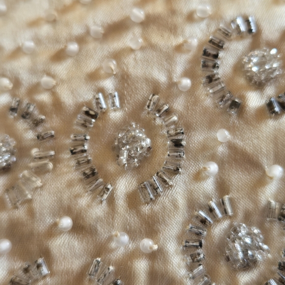 Vintage Jolles Original 1940s Beaded Clutch Purse, Cream/Silver, Party, Wedding - Picture 7 of 15